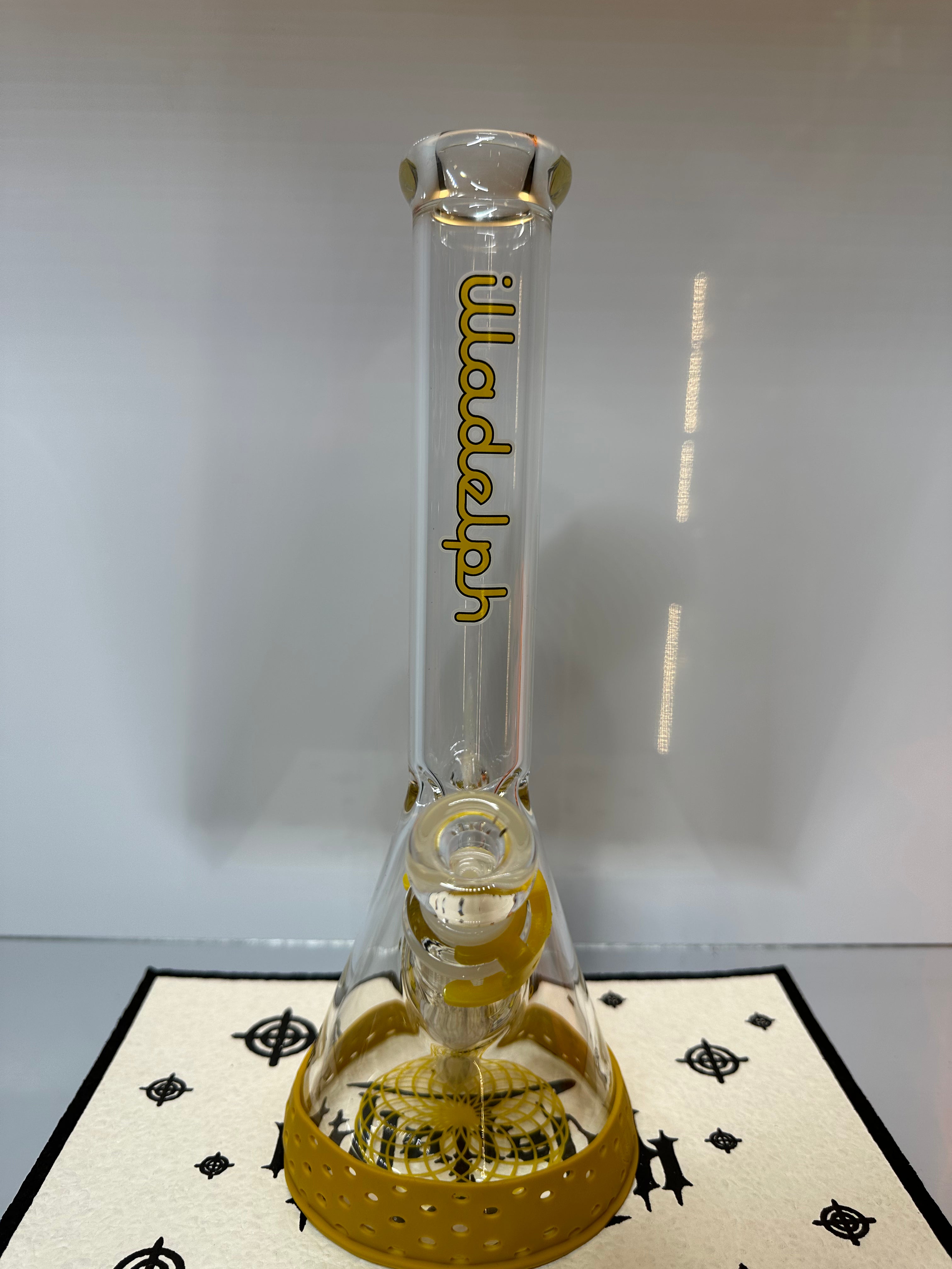 Illadelph Glass Mini Yellow Label Beaker Set