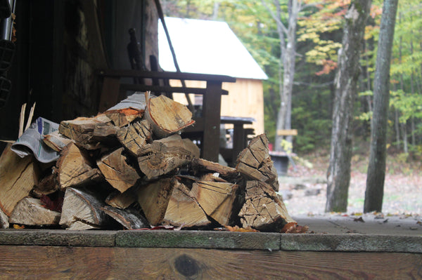 dans la cabane de chute des bois