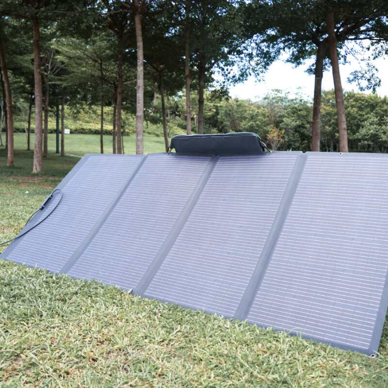 EcoFlow 400W Portable Solar Panel In Field