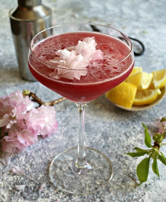refreshing spring cocktails for weddings
