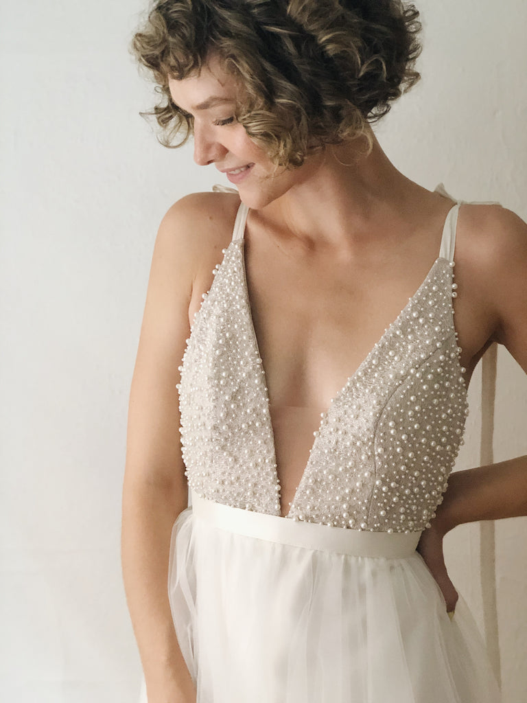 pearl beaded backless wedding dress
