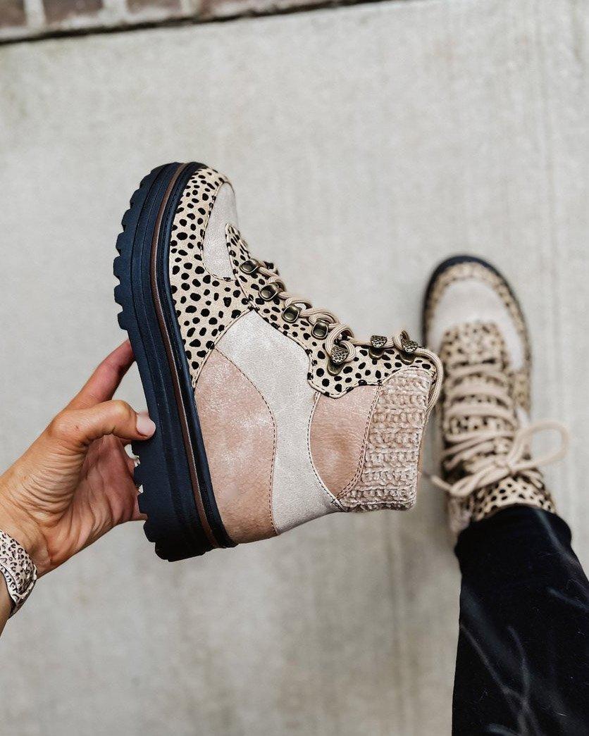Leopard Print Round Toe Boots