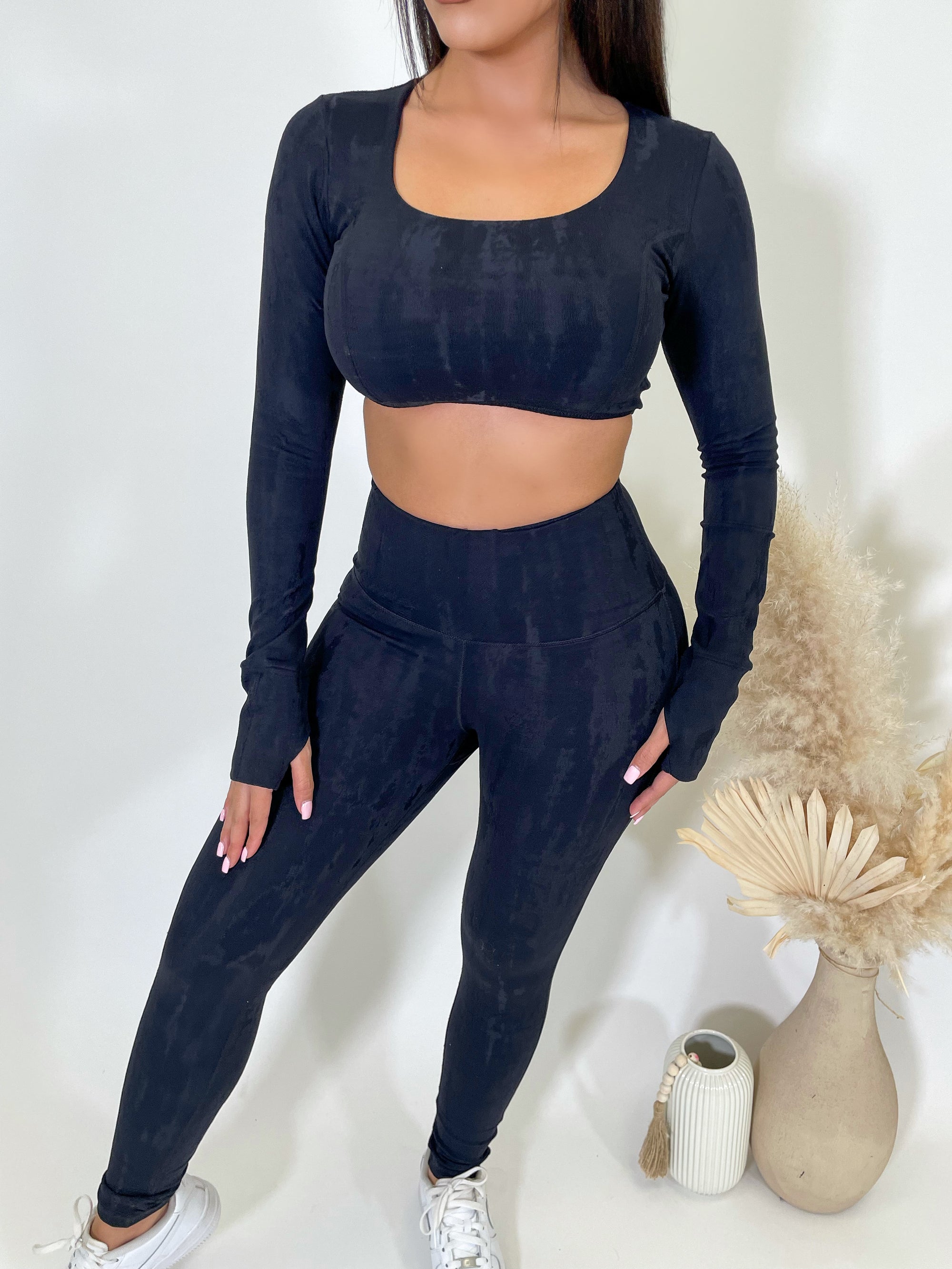 Gemma Leggings (Black) - Laura's Boutique, Inc