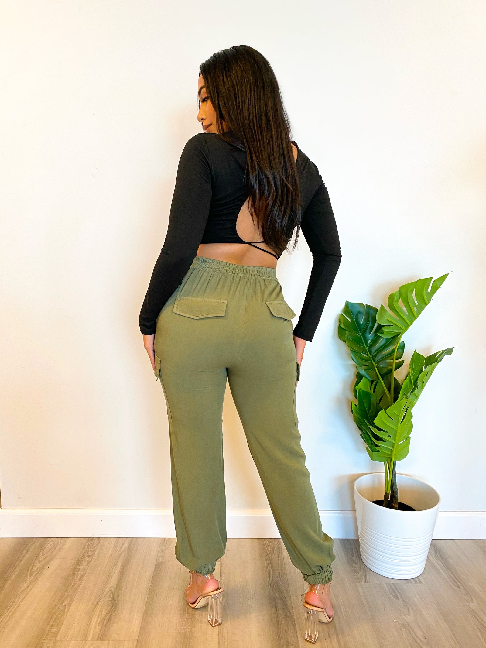 DL1961 Laura High Rise Jogger Pants in Larimore