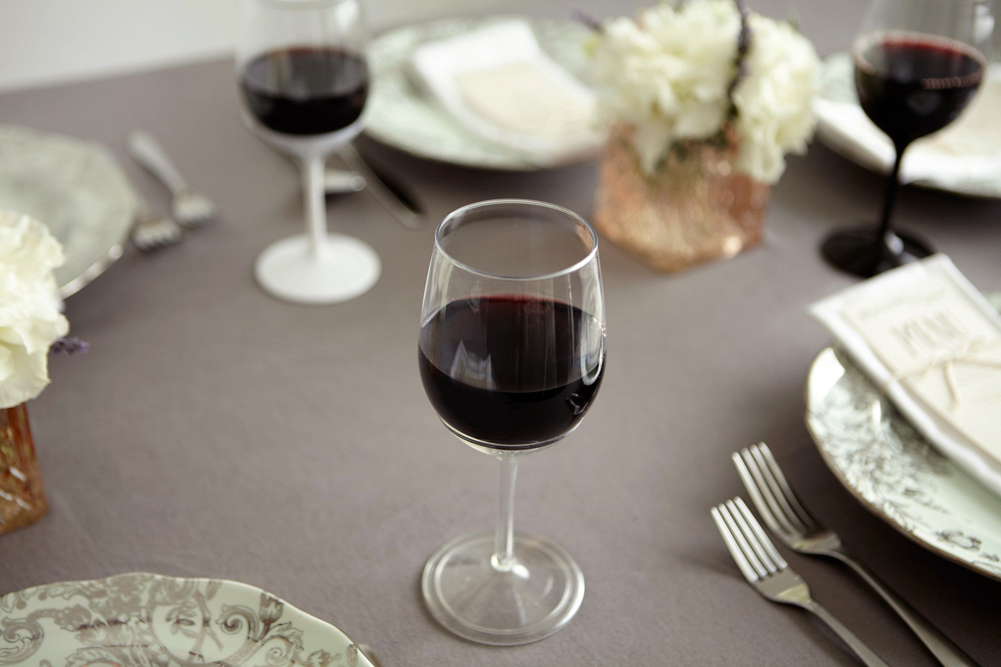 Plastic wine stems, disposable stemmed wine glasses, TOSSWARE, dinner party glassware, elegant glassware