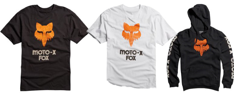 Koszulki i bluzy marki FOX na ujęciu studyjnym