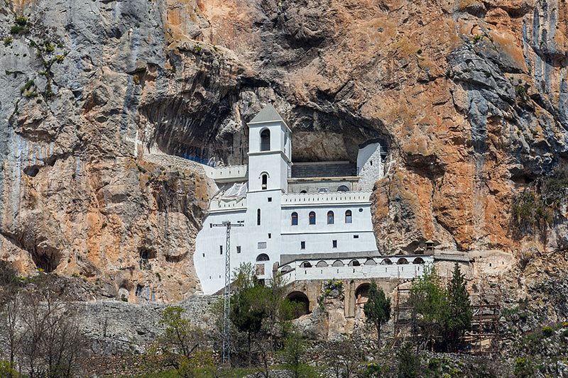 Czarnogóra zamek w skale 