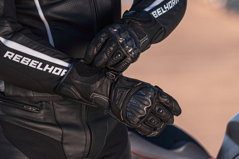 rękawice motocyklowe to fajny prezent dla motocyklisty
