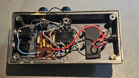 DC-aansluiting in Schaller Fuzz