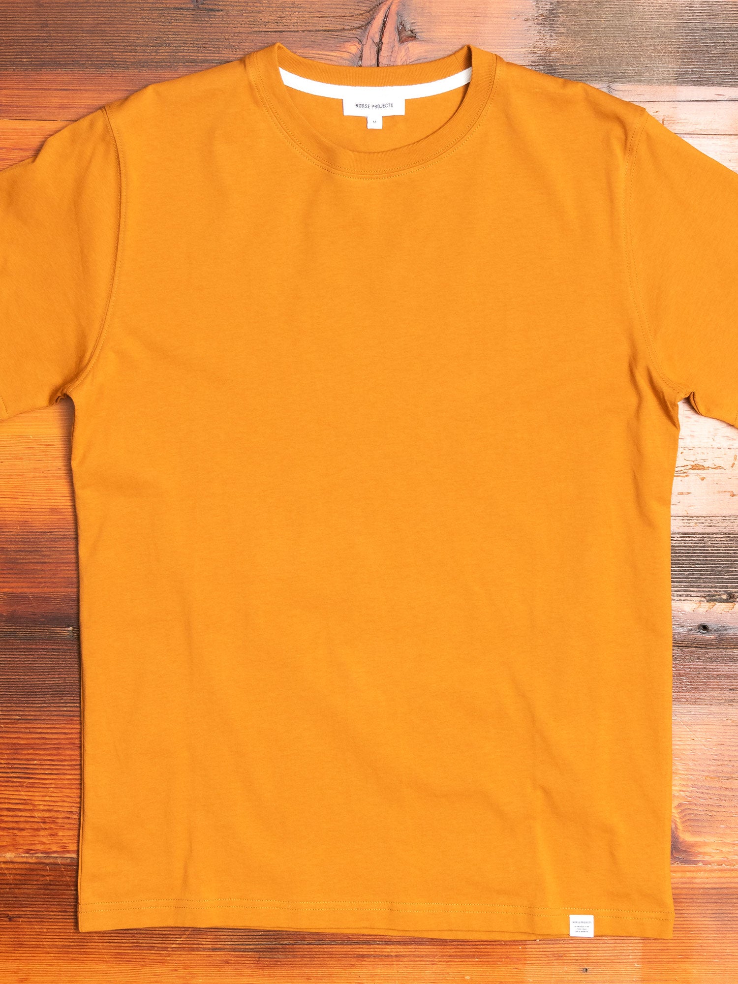 Niels Standard T-Shirt in Rufous Orange