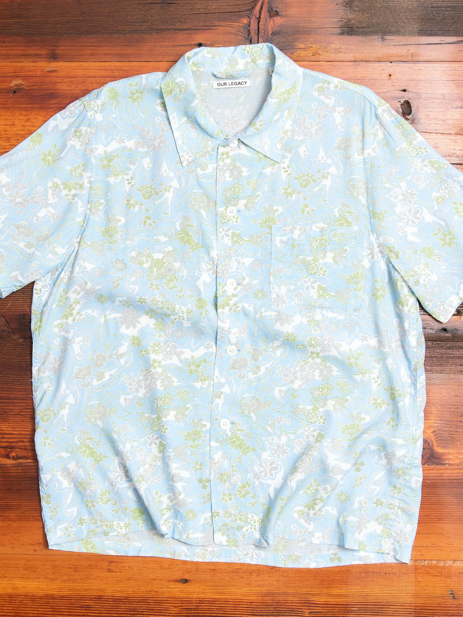 Box Short Sleeve in Light Plants Print