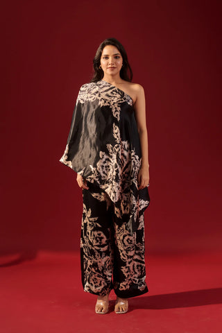 Chic ebony co-ord set with abstract tale patterns, exuding contemporary elegance