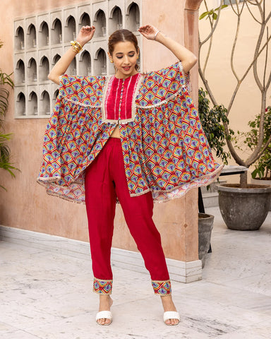 Elegant kurta set adorned with red tie dye pattern