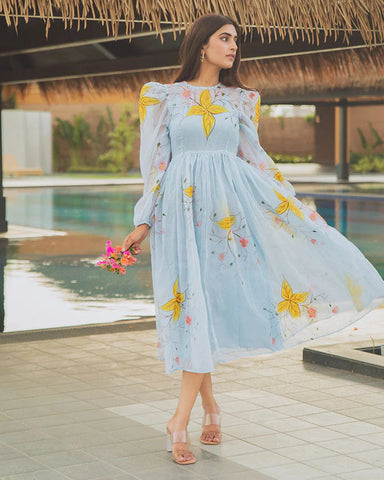 Fashionable Doria dress in blue with lovely hand-painted lilies for a trendy look