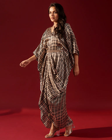 Stylish kaftan featuring blurred chevron design in mustard