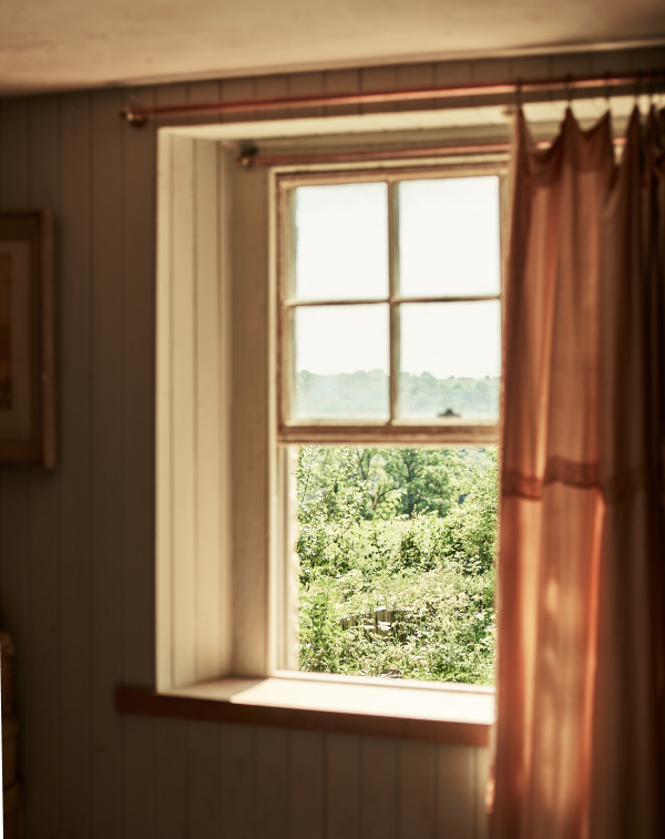 OPEN WINDOW IN SUMMER HEAT