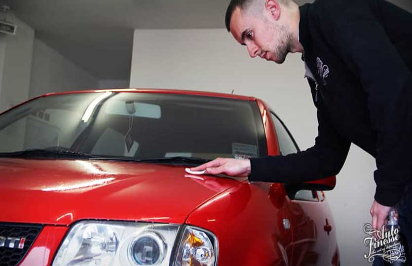 What You Should Know About Using A Clay Bar On Your Car's Finish