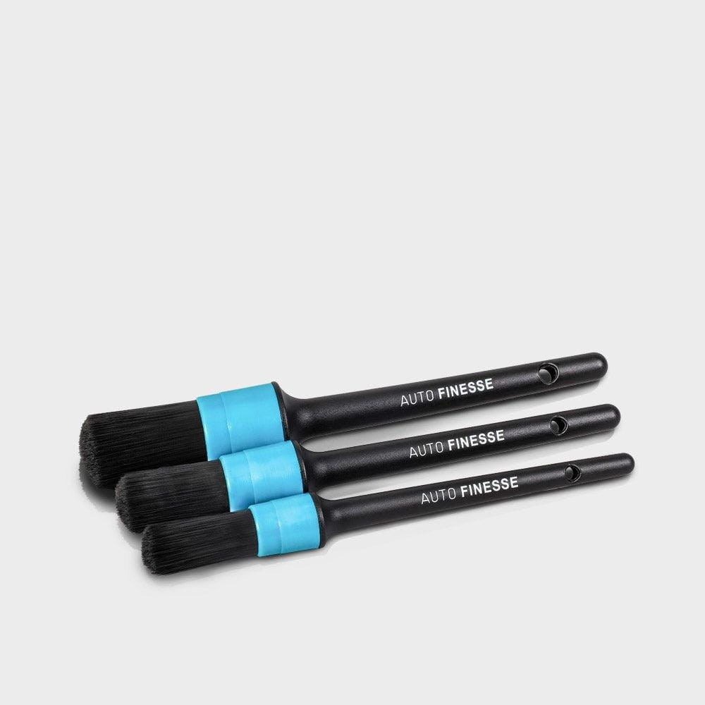 https://cdn.shopify.com/s/files/1/0797/2968/8869/products/car-detailing-brushes-trio-170364.jpg?v=1703845607&width=1000