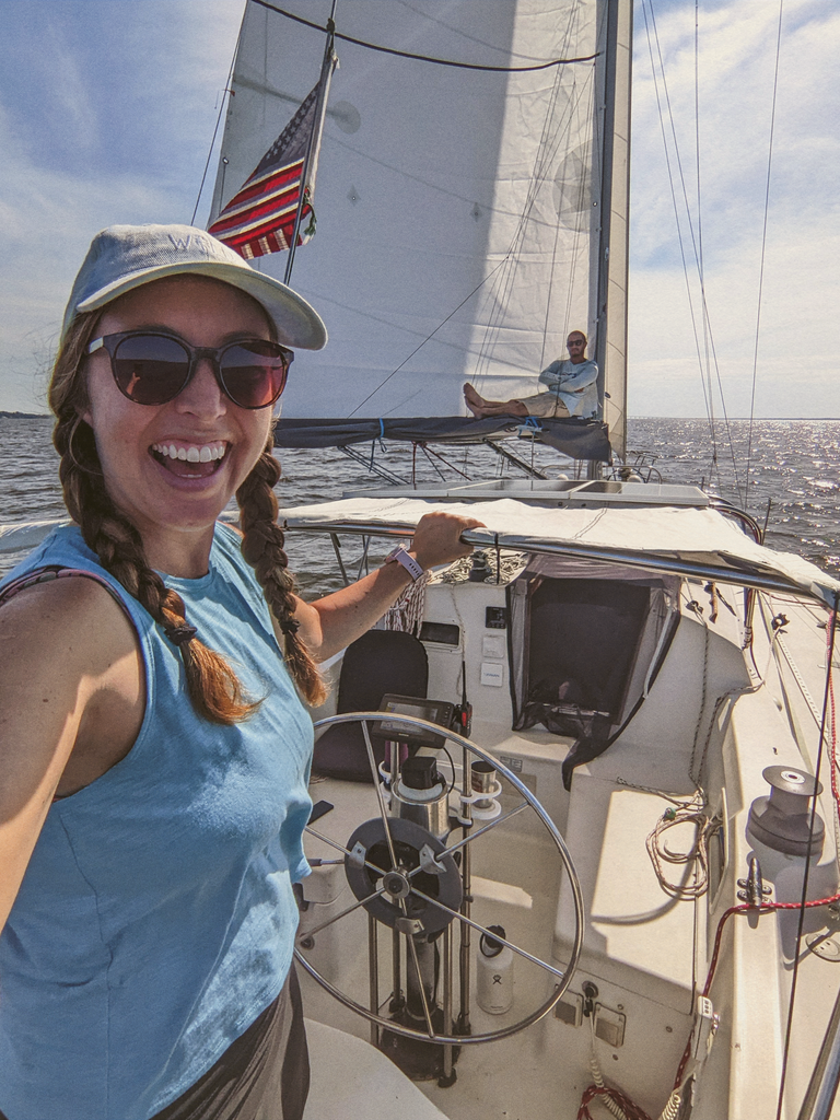 woman wearing sunski makani sunglasses