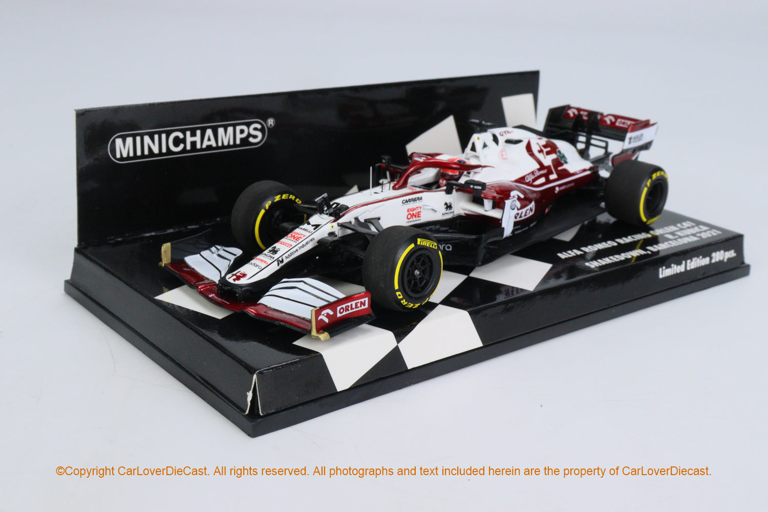 MINICHAMPS 1:18 ALFA ROMEO F1 TEAM ORLEN C42 - GUANYU ZHOU TESTING BAR