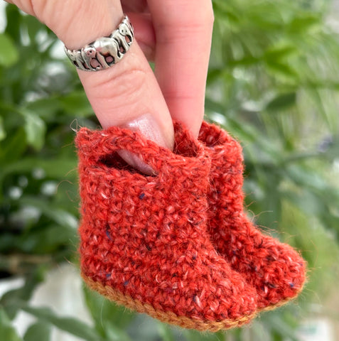 Tiny Red Crochet Boots by IraRott