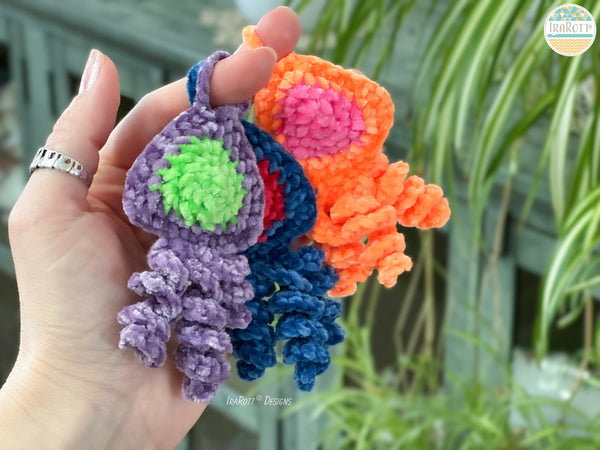 Marbled Jellyfish Fidget Toy Free Crochet Pattern by IraRott