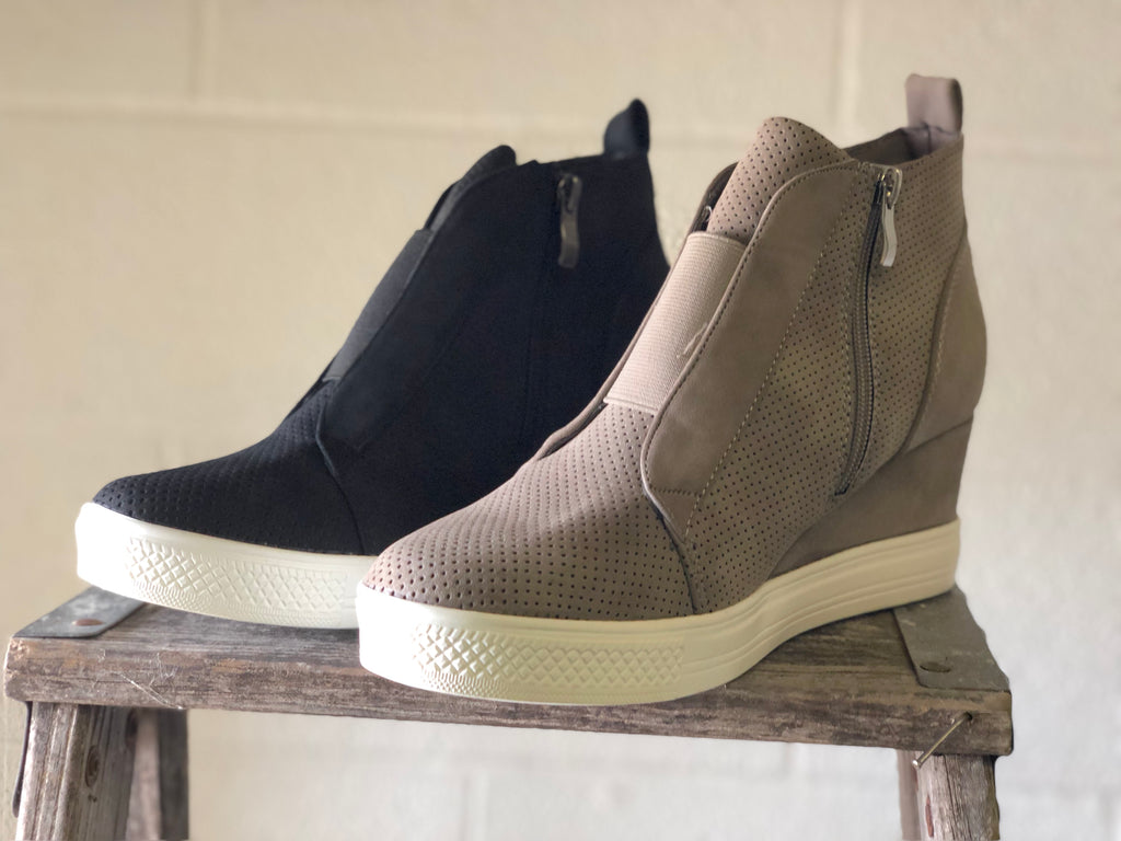wedge sneaker boutique