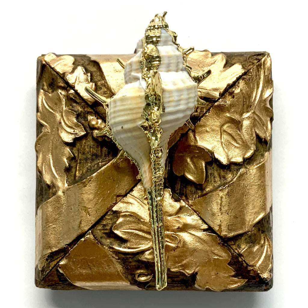 Gilt Frame Shell