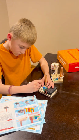 Stem subscription box from younginventors
