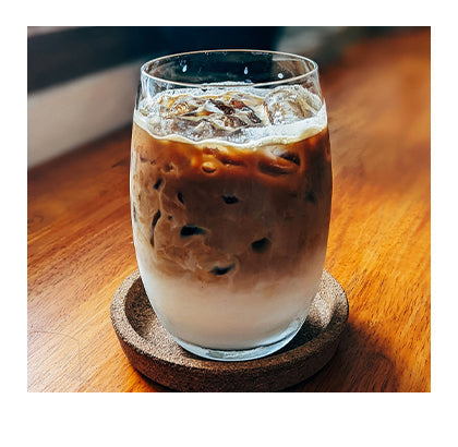 vividmoo-blog-lifestyle-Refreshing-Iced-Coffee-Delights20.jpg__PID:69188389-2f0f-4c81-b839-55b0289503d8