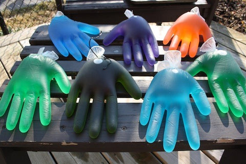 Freeze Icy Cold Hands for a Funny Conversation Piece - Outdoor Activities