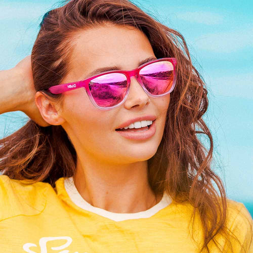 pink-polarised-sunglasses-womens-mobile-2.jpg__PID:47f666e0-1ad2-46f6-92c2-3264baae5f65