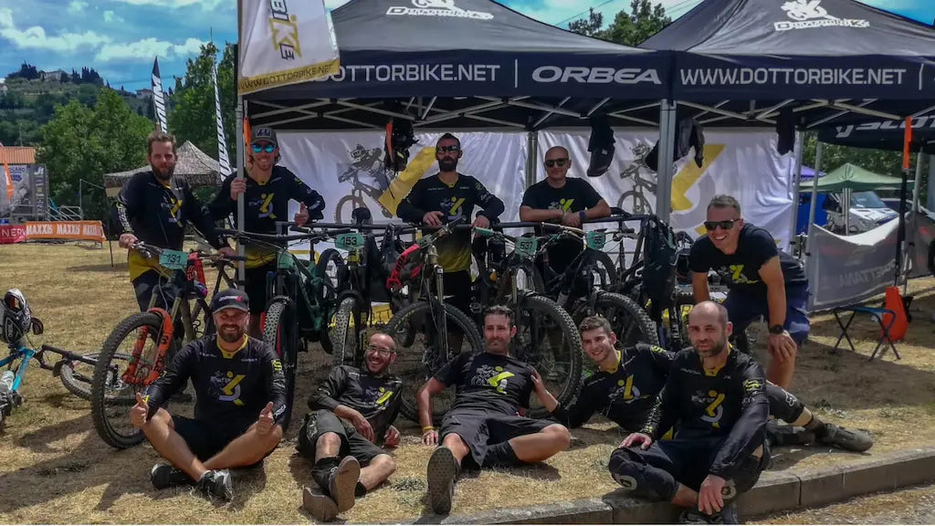 Il team Enduro di Dottorbike e Orbea ad una precedente edizione del Toscano Enduro Series
