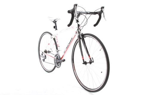 fuji newest 1.0 road bike