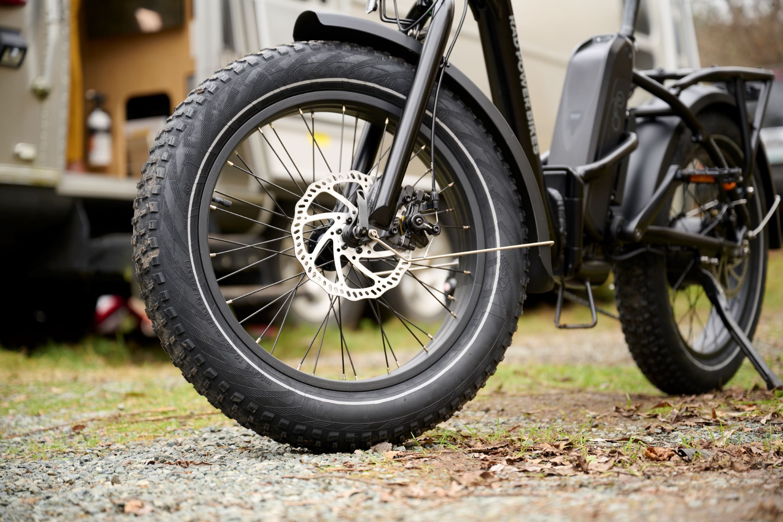 Zoomed-in photo of a folding ebike.