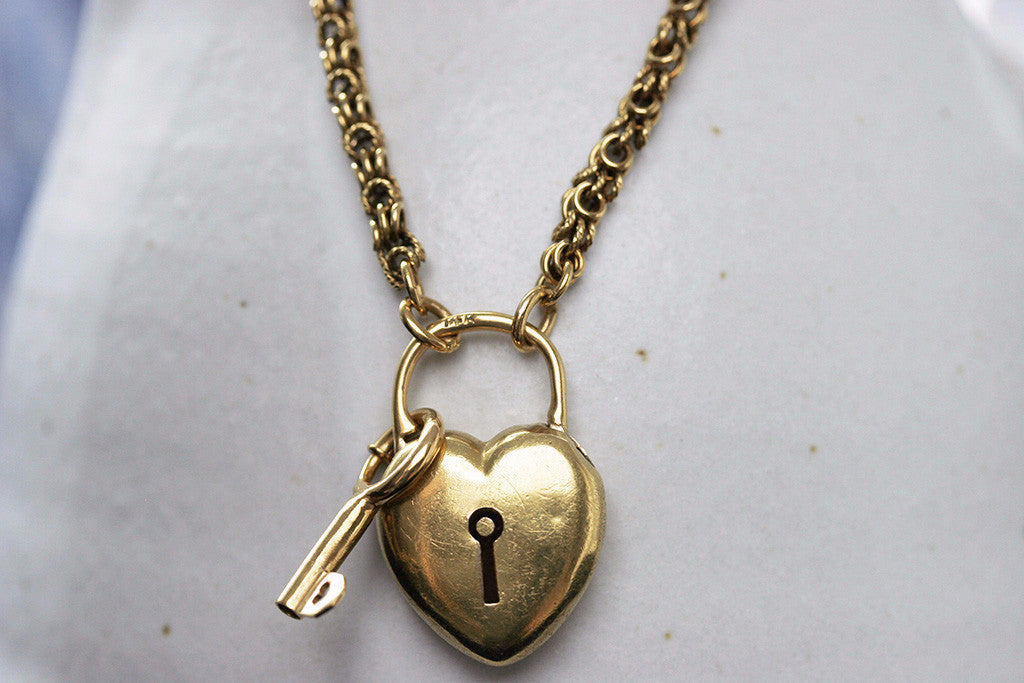 Victorian Necklace with Heart Padlock 