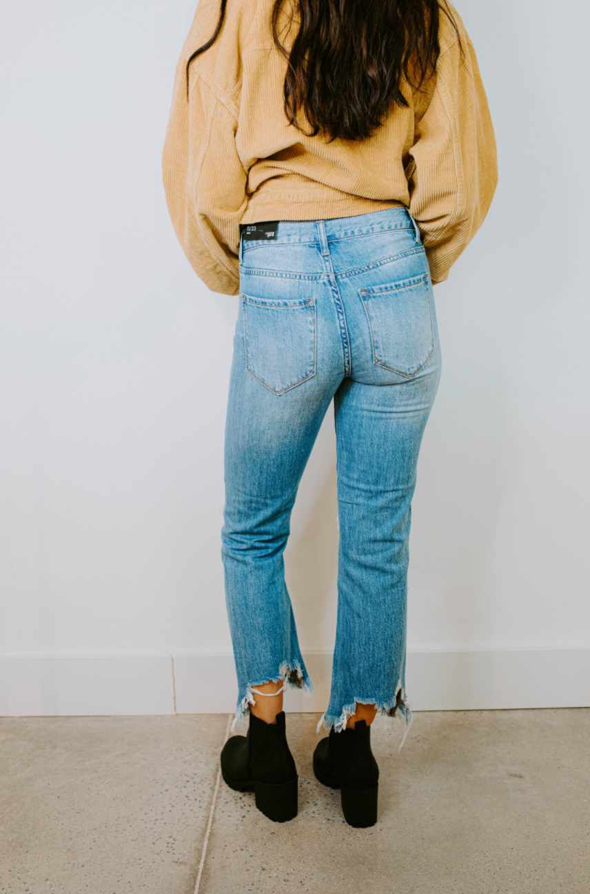 straight leg raw hem jeans