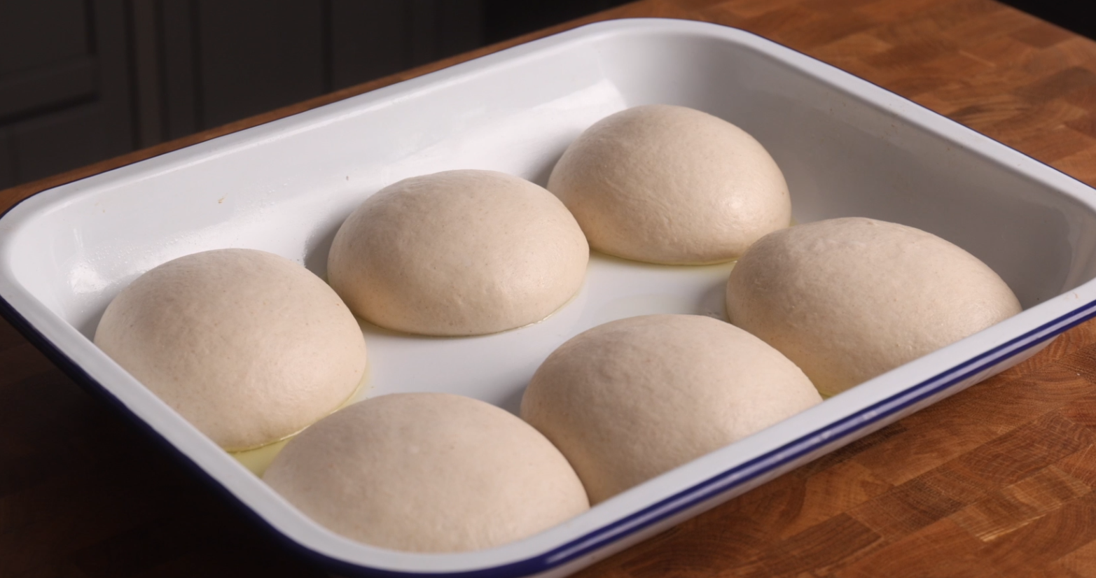 Pizza dough balls