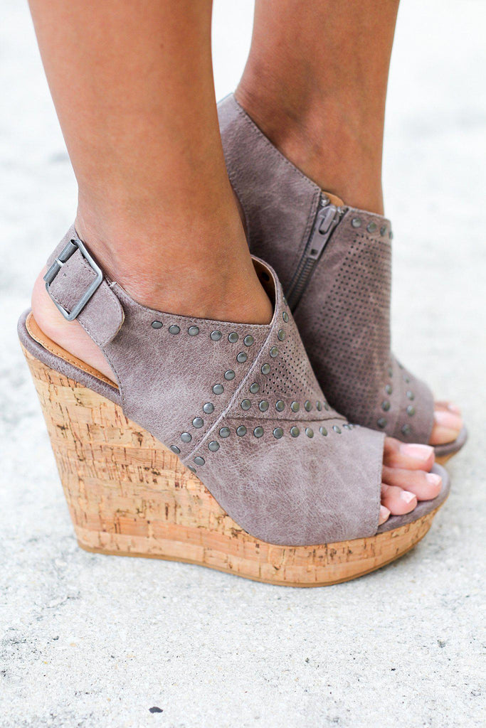 Sinni Gray Wedges | Cute Wedges | Online Boutiques – Saved by the Dress