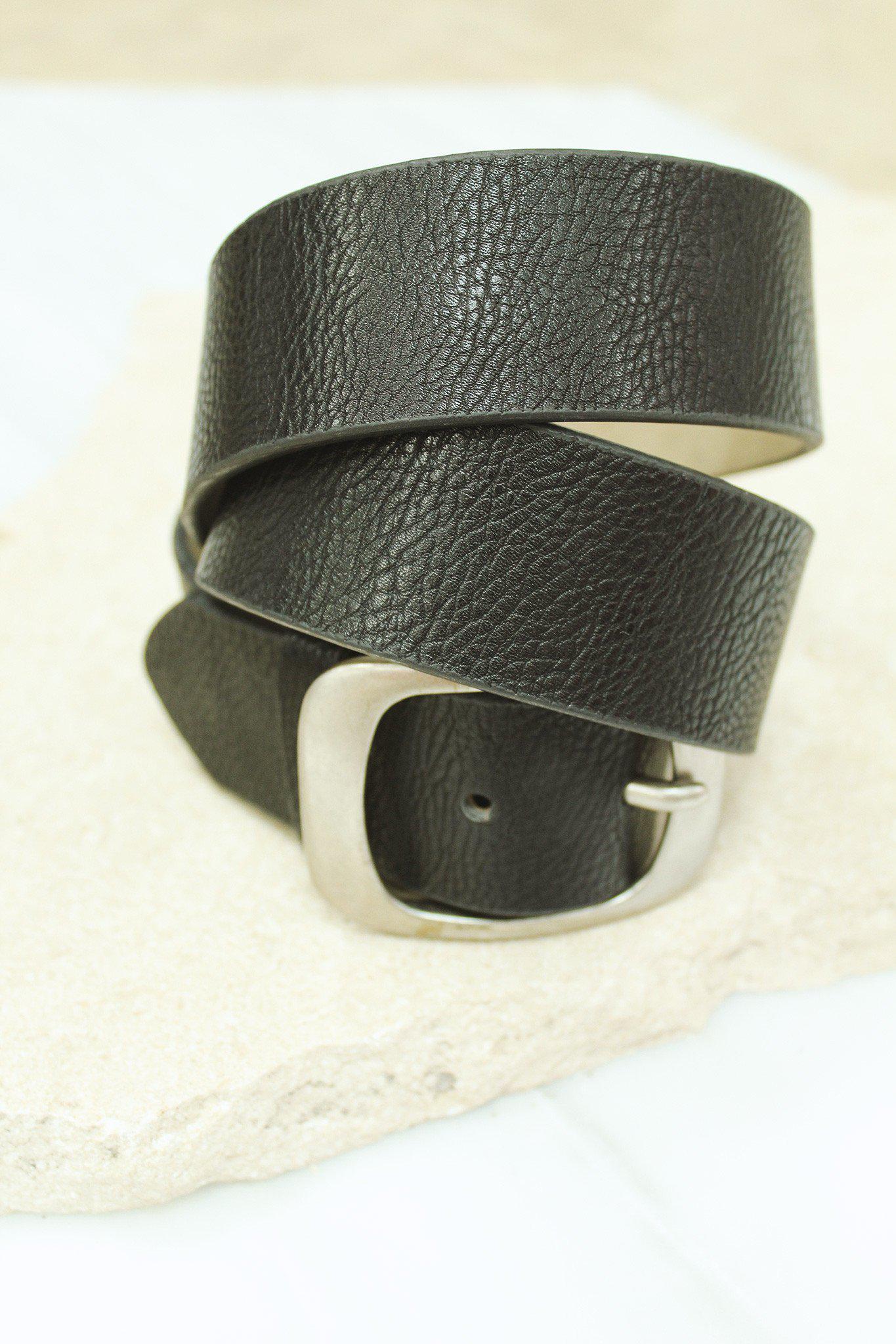 Black Belt With Silver Buckle – Saved by the Dress