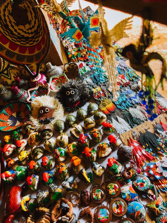 Handcrafts-Emberá Parara Puru Indigenous Community, Chagres river, Panamá Province. .jpg__PID:fbb2a4ef-7cc9-40b4-8b8c-346b82a9bba4