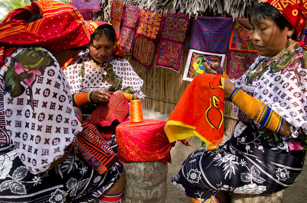 San Blas - Guna Women, sewing Molas.jpg__PID:9651221c-0a6e-48a5-9990-c5d17abf3248