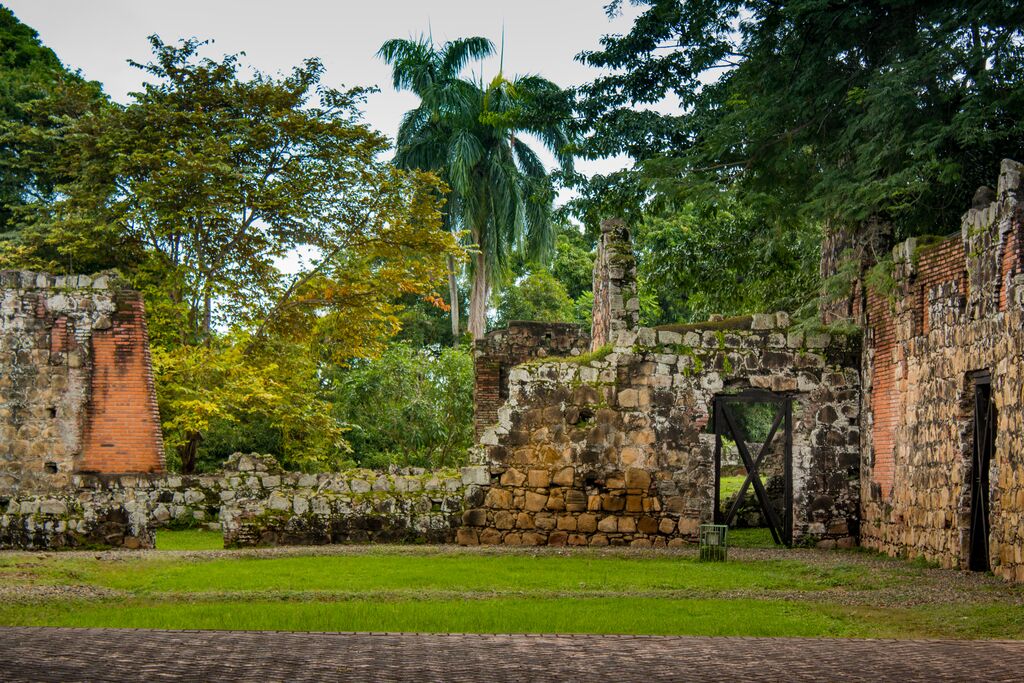 medium-Panama Viejo Archeological Site, Panama city (2).jpg__PID:18d1ce06-2478-4b4d-8ada-5b09be30c57e
