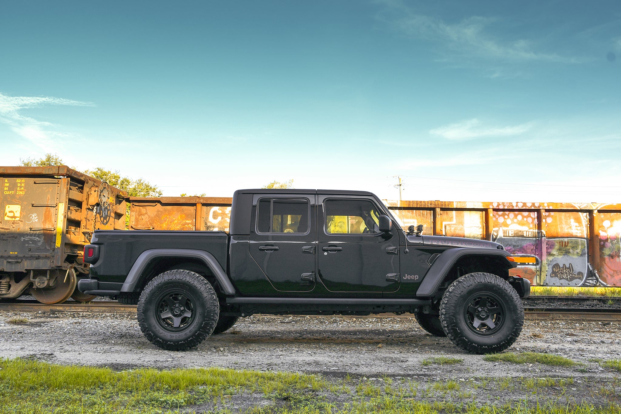 overland sector wheels jeep gladiator rubicon on 17x9 satin black atlas wheels train yard