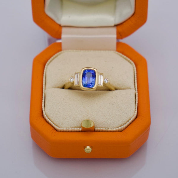 Bespoke Sapphire and diamond ring. Bespoke jewellery design. Heirloom sapphire ring. Heirloom gemstone jewellery design. Repurposed jewellery. Repurposed gemstone. Serena Ansell Fine Jewellery.