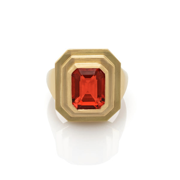 Fire Opal Step ring. 18 carat gold ring. Serena Ansell Fine Jewellery. London jeweller.