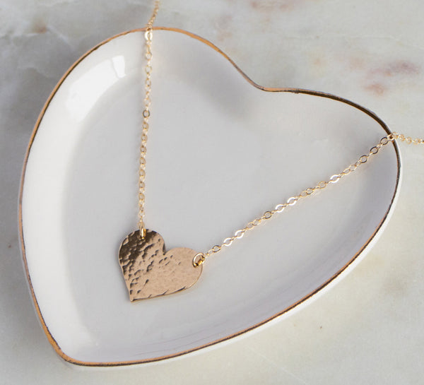 gold-daphne-big-love-heart-necklace