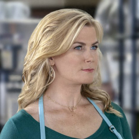 celebrity-style-alison-sweeney-hannah-swensen-mystery