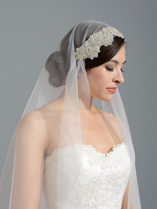 Ivory Wedding Veil with Lace Appliques V106, Fingertip (45)