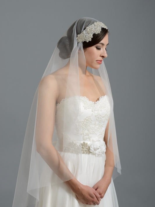 Ivory Cathedral Long Wedding Veil Appliques With Comb Bridal Lace Veil –  Simibridaldresses